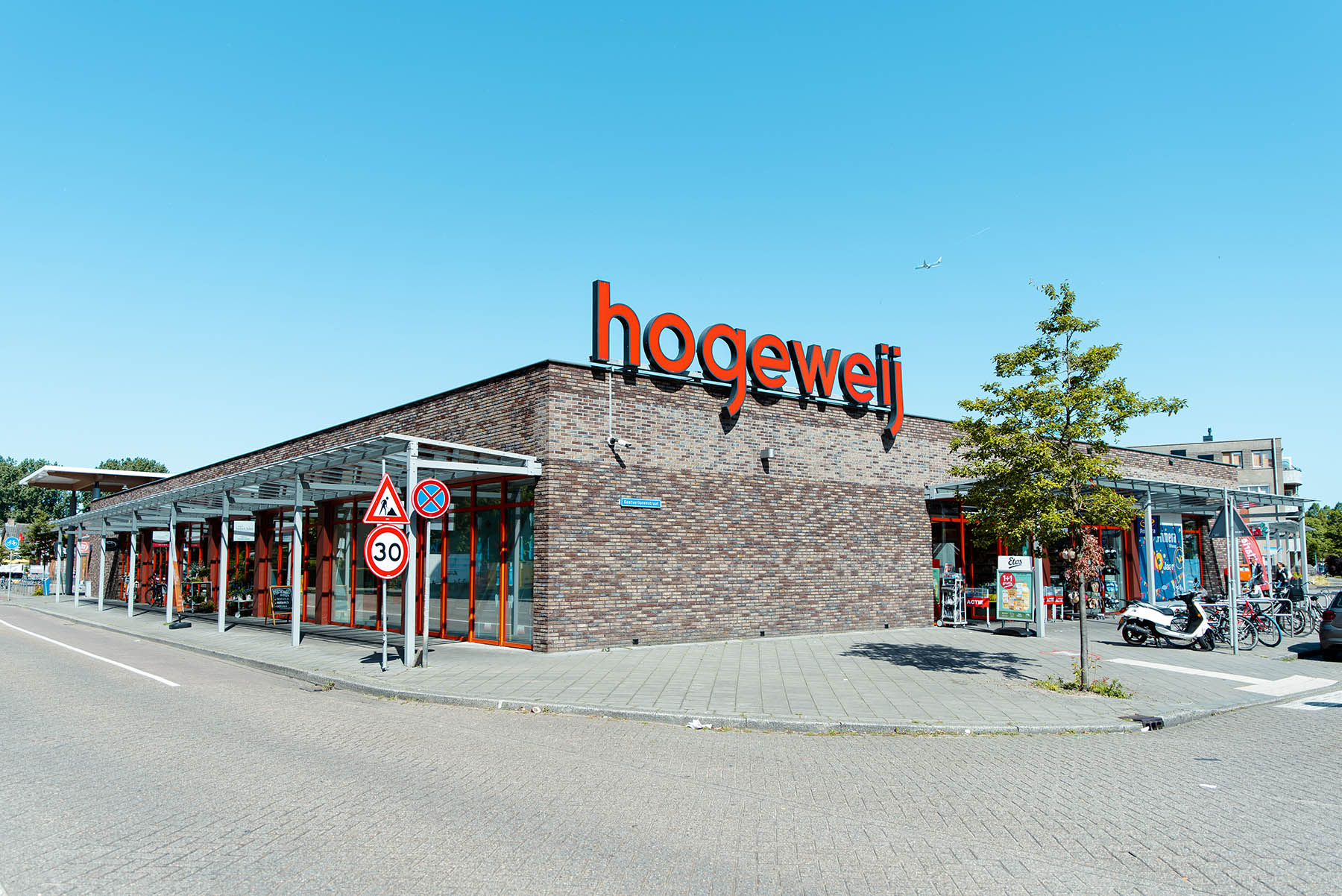 Winkelcentrum Hogeweij is gasloos en duurzamer